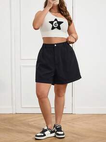 SHEIN CURVE+ 大码纯色简约休闲牛仔短裤，夏季嘉年华服装，通勤度假毕业季时尚Y2K可爱街头风派对婚礼优雅商务休闲女装黑色高腰褶皱牛仔短裤，带口袋，休闲宽松夏季风格，黑色牛仔女式短裤，高腰前褶宽松版型，卷边裤脚设计 - 黑色 - 查看 5