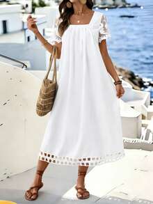 SHEIN Holidaya Vestido holgado de longitud media con cuello cuadrado, mangas cortas raglán, encaje y pliegues - Blanco - Ver 7