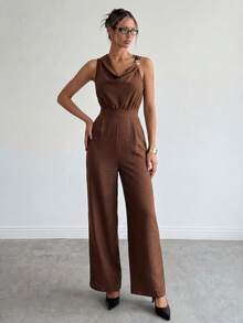 Ritzy Row 女士优雅咖啡色深V领金属扣装饰收腰无袖阔腿连体裤 - 咖啡棕 - 查看 4