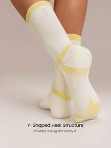 GLOWMODE 3 Pair Big Strides Sweat-Wicking Quick-Dry Arch Support Reflective Embroidered Logo Seamless Socks Running Jogging Training Tennis Daily Active Wear - Multicolor - View 4