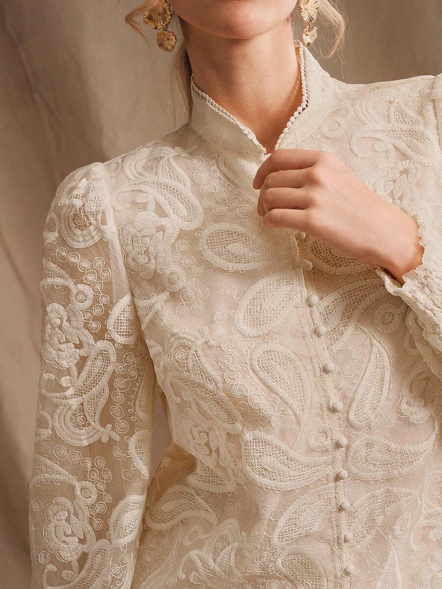 Anewsta 女士立领灯笼袖网纱面料花卉刺绣优雅上衣 - 杏色 - 查看 1