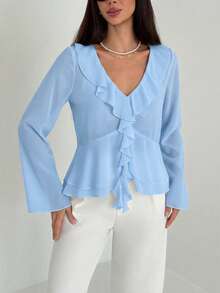 Aloruh Blusa ajustada de manga larga con volantes, cuello en V profundo y puños acampanados, de estilo bohemio, para uso diario y de oficina, de moda minimalista para mujer - Celeste - Ver 4