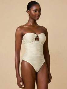 SHEIN Swim Chicsea 女士特殊面料纹理面料度假精致优雅不对称金属配饰波浪条纹连体衣 - 杏色 - 查看 7