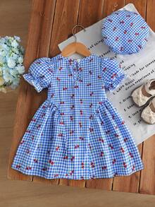 Souflis Souflis Bộ đồ 2 món mùa hè dễ thương cho bé gái: váy và mũ beret kẻ caro đỏ in hình quả anh đào, họa tiết kẻ caro cổ điển với kiểu dáng thời trang, phù hợp cho bé mặc ở nhà, mặc hàng ngày, đi chơi, du lịch và nghỉ mát, một bộ trang phục đáng yêu thu hút ánh nhìn. - Màu xanh lam - Xem 3