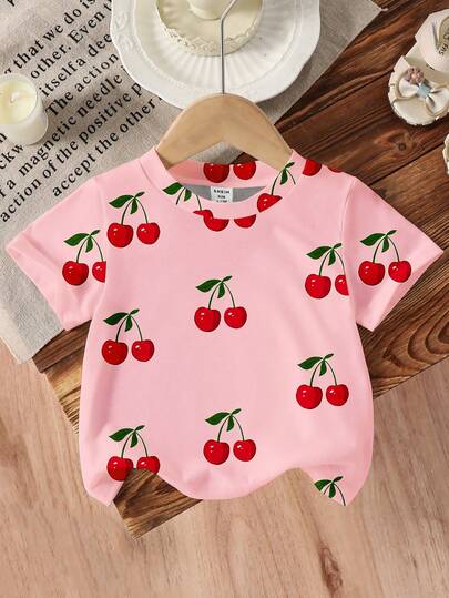 1件女婴休闲可爱樱桃印花短袖针织T恤，适合夏季外出和夏季穿着