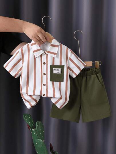 2pcs Young Boy Vertical Striped Short Sleeve Shirt With Chest Pocket, Paired With Cargo Shorts, Suitable For School, Weekend Outings, Creating A Neat And Tidy "Little Adult" Look While Ensuring Comfort For The Child