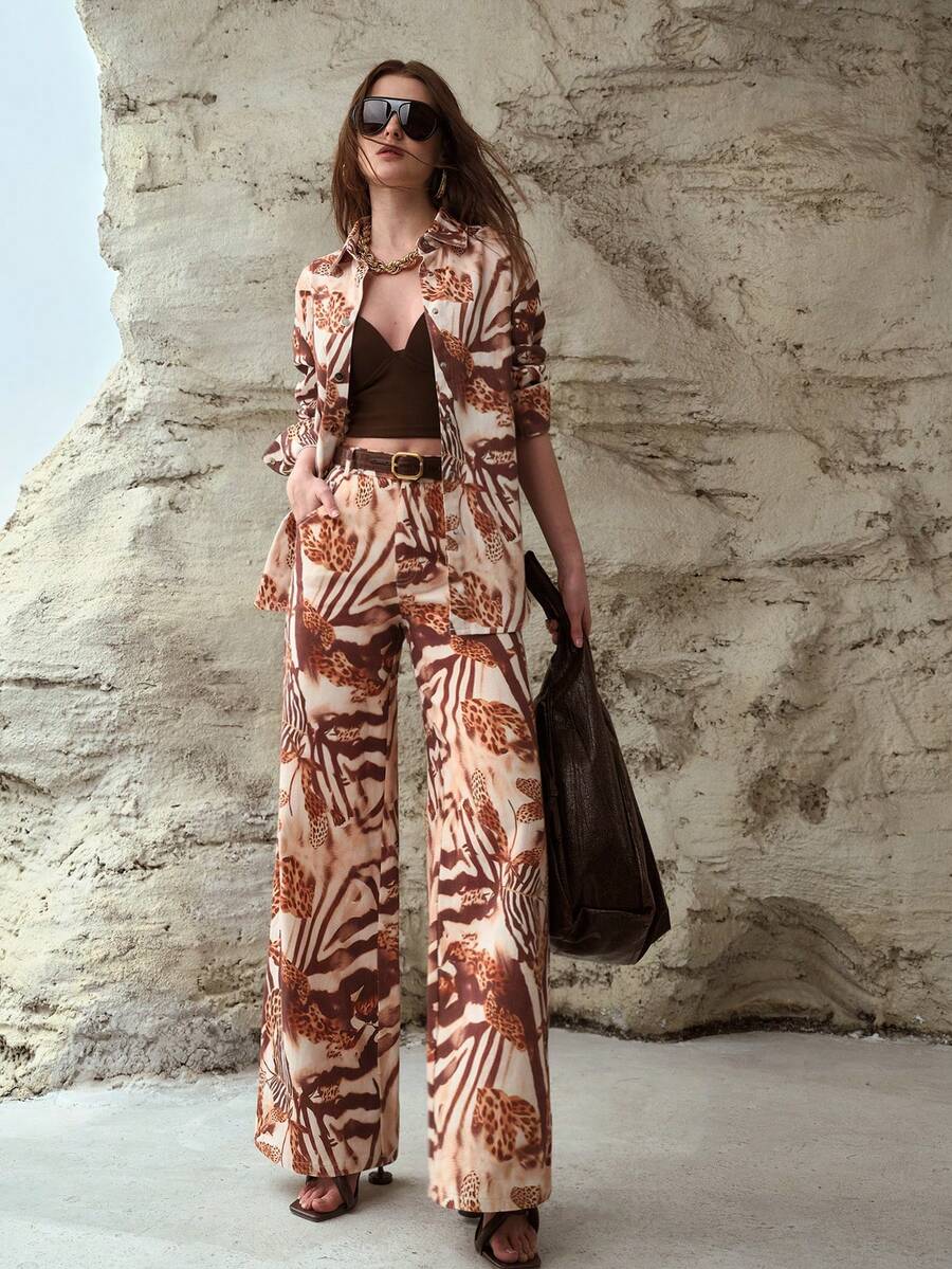 MOTF PREMIUM WOMEN'S SLIMMING ALL OVER PRINTED WIDE-LEG JEANS, SPRING/SUMMER - Blue - View 1