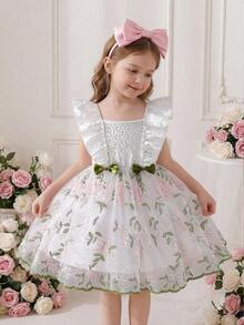 SHEIN Glamorique Kids 年轻女孩优雅象牙色提花喇叭袖连衣裙，绿色收腰设计，修身粉色花卉网纱泡泡裙派对礼服 - 白色 - 查看 8