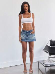Denimoi Rok Denim Mikro Mini dengan Ujung Bawah Belum Dikerjakan - Medium Wash - View 3
