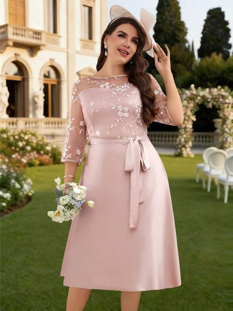 Plus Size Women Floral Print Twist Front Round Neck Elegant Waist Cinched Party Dress