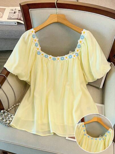 GlowEve CURVE Áo sơ mi dệt kim cỡ lớn, dáng regular fit, viền ren thêu.