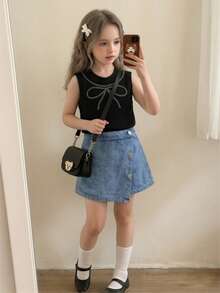 SHEIN Girls Casual Cute Outfit, Ribbed Turtleneck Vest With Rhinestone Bow + Denim Skort, Girls Spring/Summer Stylish Set - Black - View 1