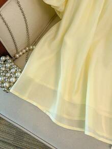 GlowEve CURVE 大码梭织常规版型衬衫，饰有刺绣蕾丝边 - 杏色 - 查看 8