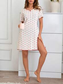 SHEIN 棉质白红罗纹针织镂空心形图案圆领短袖开衩家居服，透气舒适，女士休闲睡裙 - 紅白色 - 查看 5