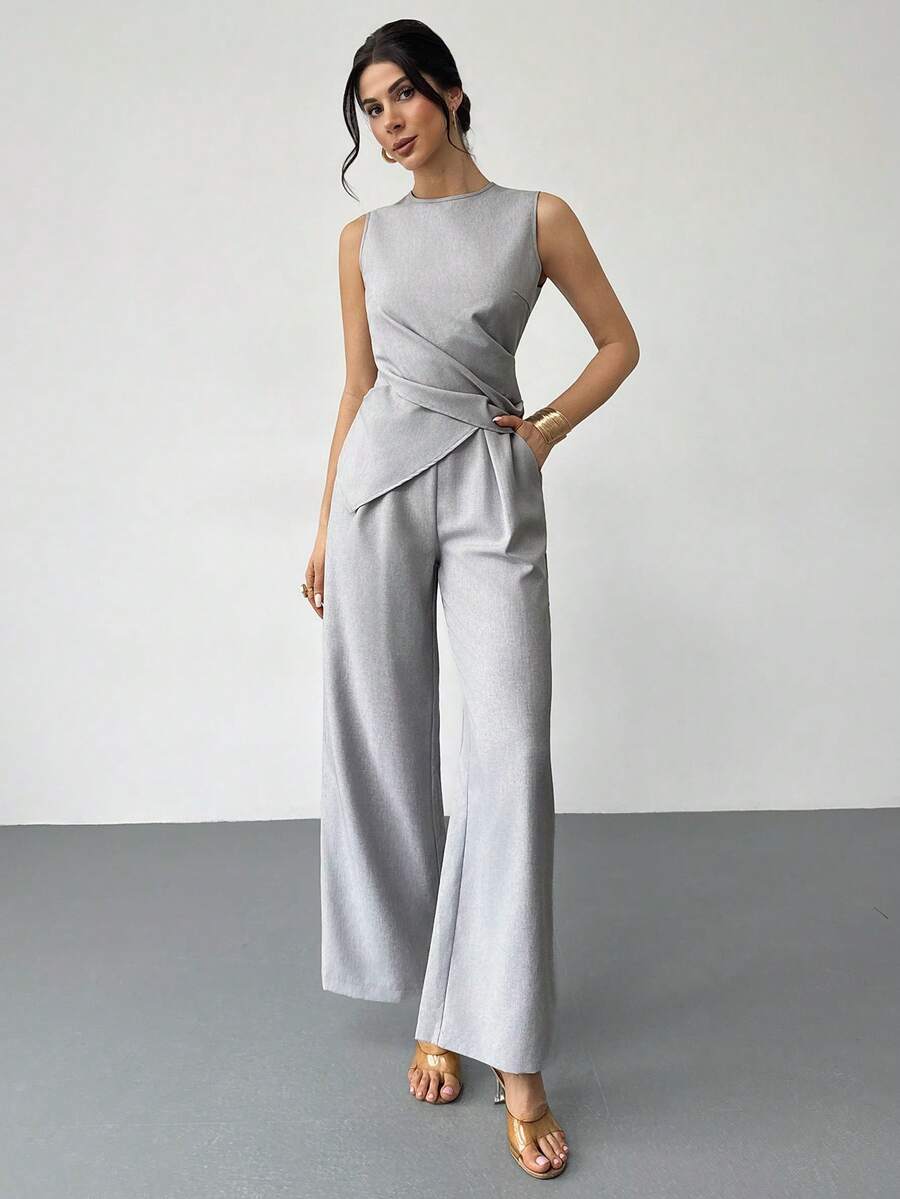 RiviMae 女士两件套：无袖上衣，正面交叉褶皱设计，后拉链，修身版型；直筒阔腿裤，松紧腰带，前褶，斜插口袋 - 灰色 - 查看 1