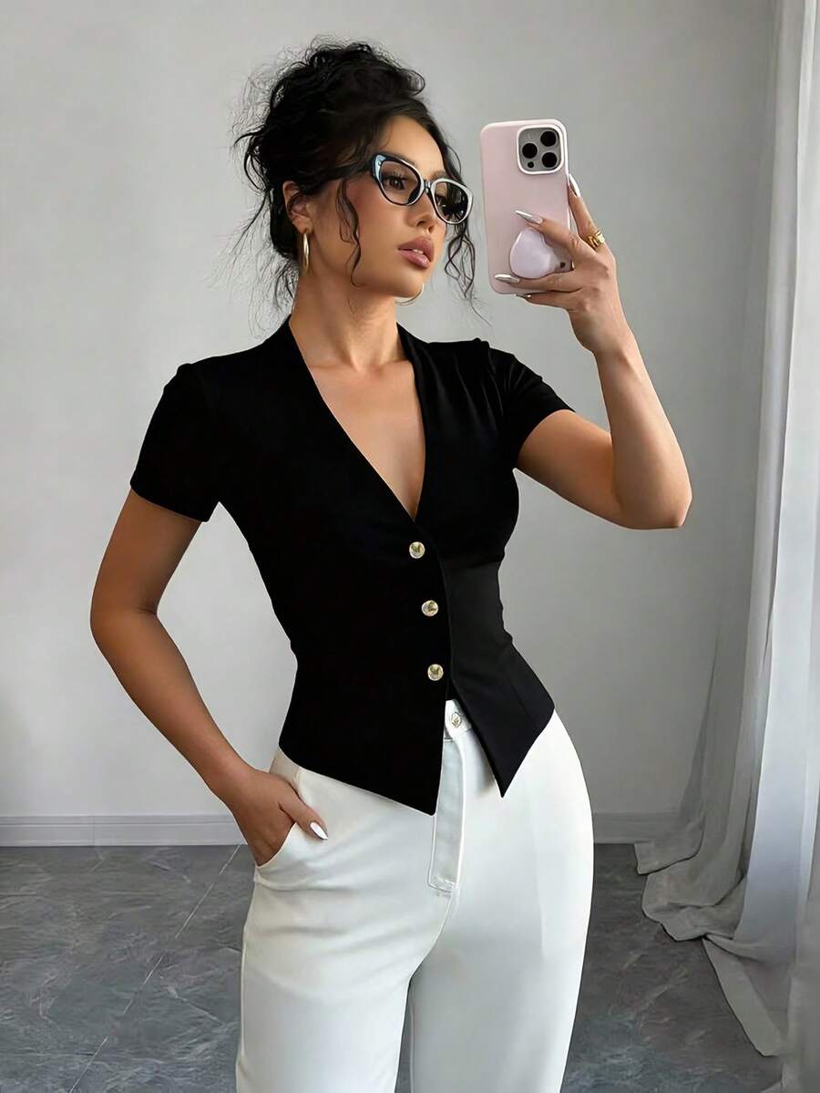 Elenzga Áo thun nữ tay ngắn cổ chữ V màu trơn, cài cúc kim loại - màu đen - Xem 1