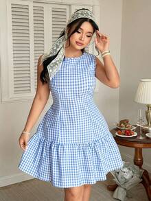 Celure Plus Size Sleeveless Plaid Patchwork Ruffle Hem Short Dress - Blue and White - View 6