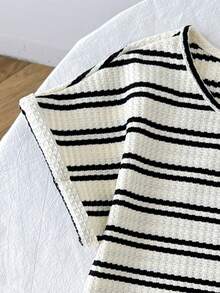 SHEIN 少女休闲条纹短袖T恤和裤子套装，夏季 - 黑與白 - 查看 4