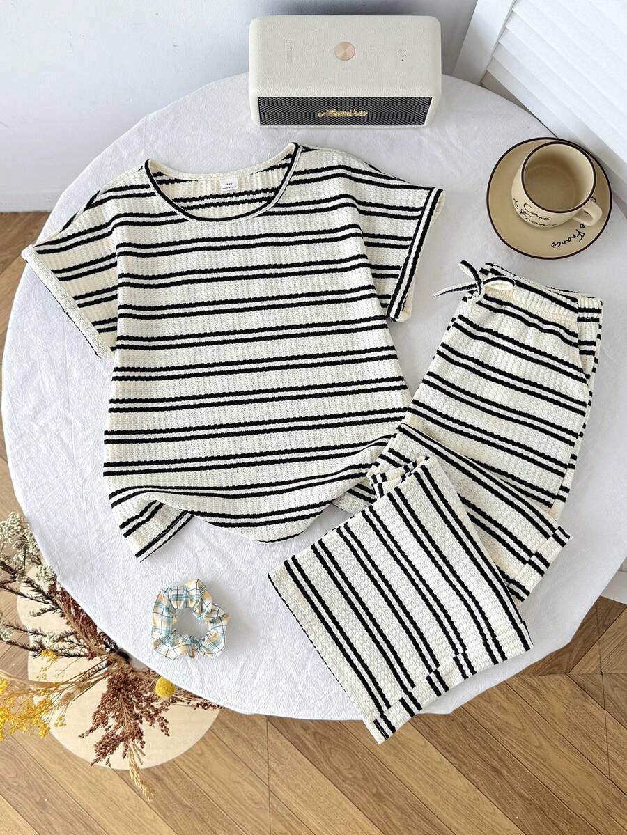 SHEIN 少女休闲条纹短袖T恤和裤子套装，夏季 - 黑與白 - 查看 1