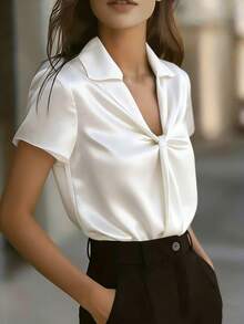 EMERY ROSE 女士新款缎面亮面优雅短袖衬衫，衬衫领，前褶装饰，修身白色缎面上衣，女士优雅衬衫，女士缎面短袖衬衫，优雅衬衫，女士缎面衬衫，女士缎面衬衫，女士白色衬衫，优雅白色上衣，女士办公上衣，商务休闲上衣，女士缎面短袖上衣，女士上衣和衬衫，女士优雅套装，女士工作上衣，女士衬衫，夏季衬衫，女士衬衫，优雅高贵的办公服装，女士上衣，女士衬衫，夏季女士衬衫 - 白色 - 查看 4