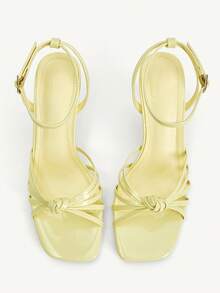 CUCCOO CHICEST Giày sandal cao gót mũi vuông nhiều quai thắt nút dành cho nữ, kiểu dáng gợi cảm và thời trang với gót nhọn màu vàng lấp lánh, thích hợp cho hộp đêm, tiệc tùng, lễ hội âm nhạc hoặc dịp Giáng sinh. - Vỏ sơn màu vàng nhạt - Xem 2