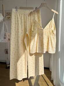 Comfortcana Yellow Contrast Ditsy Floral V-Neck Ruffle Trim Camisole And Shorts Casual Plus Size 2 Piece Set, Spring/Summer - Yellow - View 2