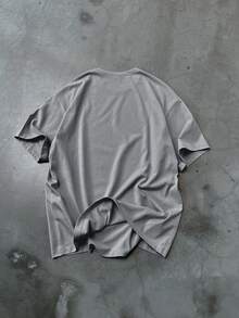 Manfinity EMRG 男士休闲字母印花短袖T恤，夏季 - 灰色 - 查看 4