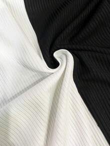 Franclia Camiseta de manga larga con hombro asimétrico y bloque de color para mujer, top de punto acanalado, primavera/otoño - Blanco y Negro - Ver 5