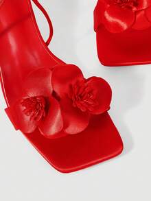SheIn MOD Giày sandal cao gót nữ kiểu La Mã thanh lịch, mũi vuông, gót mỏng, họa tiết hoa cá mòi đỏ mùa hè. - Màu Hoa hồng đỏ - Xem 4