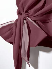 SHEIN Clasi 两件套女士休闲梅红色蝴蝶结衬衫和宽松直筒几何印花裤套装，适合春夏穿着 - 彩色 - 查看 5