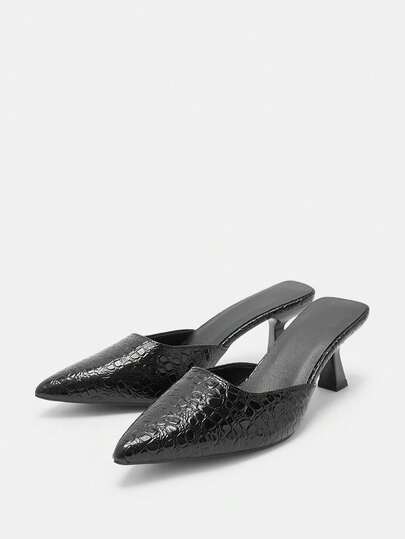 女士新款尖头穆勒鞋，一脚蹬细高跟凉鞋，时尚优雅的设计，适合特殊场合。