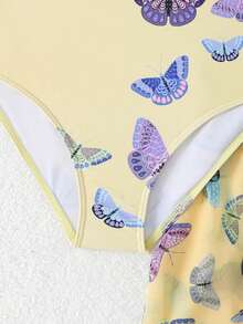 女童蝴蝶印花连体泳衣，黄色蝴蝶印花连体泳衣，全新夏季款式，亲肤速干。采用单肩荷叶边下摆和裙摆设计，完全遮盖臀部，防止走光。时尚甜美，是儿童海滩度假和泳池边装扮的理想之选。蝴蝶连衣裙，女童夏季服装，黄色吊带背心，黄色短裤，荷叶边春夏精选，儿童泳装，女童泳衣，儿童沙滩裙，女童蝴蝶泳衣，儿童沙滩装，女童夏季泳装，女童连体泳衣，女童带裙泳衣，女童夏季服装，女童夏季服装，女童沙滩裙。 - 黃色 - 查看 5