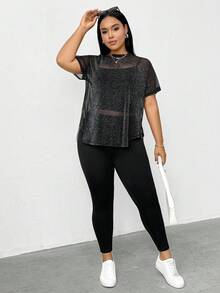SHEIN Essnce 大码女装春夏时尚休闲高弹舒适日常显瘦亮面透视短袖上衣搭配黑色紧身牛仔裤两件套，夏季穿搭，街头服饰 - 黑色 - 查看 3