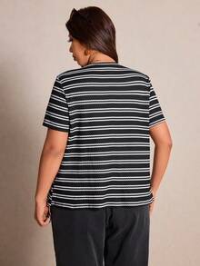 Elaquor 大码女式夏季休闲简约条纹T恤 - 黑與白 - 查看 2