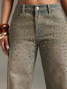 Women's Casual Everyday Wear Jeans With Pockets And Button Embellishments - Medium Wash - View 1