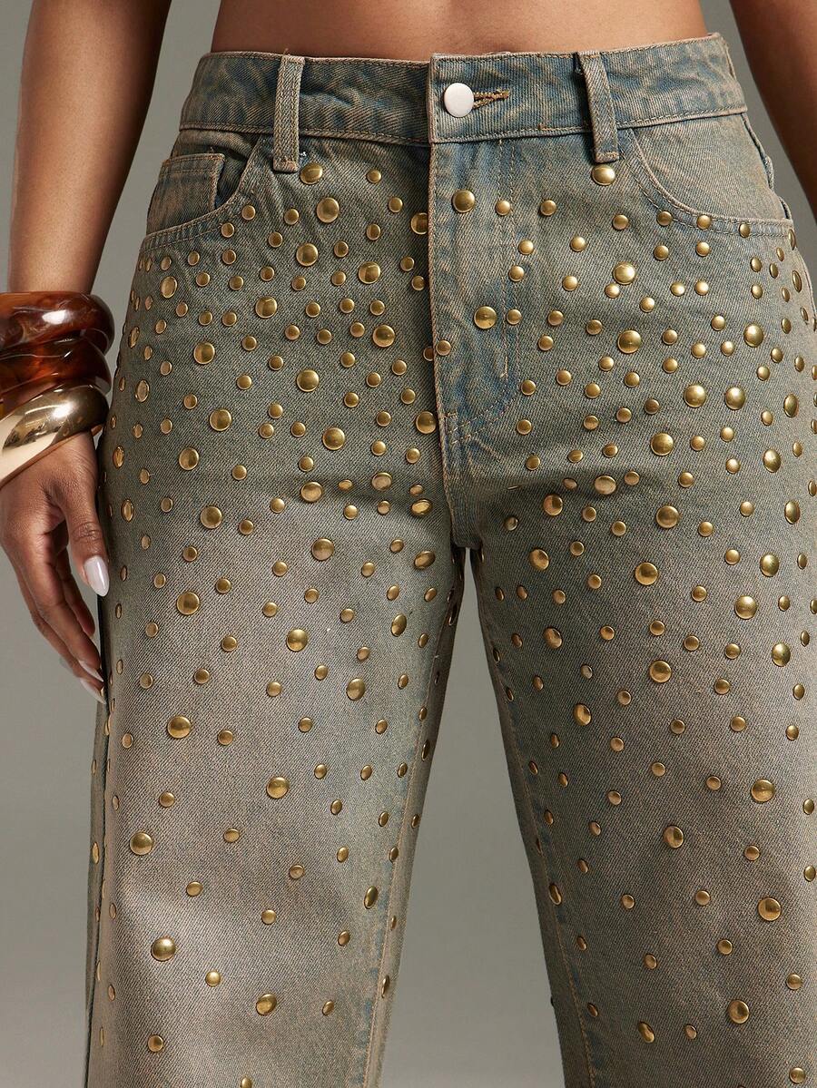 Women's Casual Everyday Wear Jeans With Pockets And Button Embellishments - Medium Wash - View 1