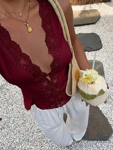 Aloruh 女士撞色蕾丝深V领无袖修身性感上衣 - 酒紅色 - 查看 7
