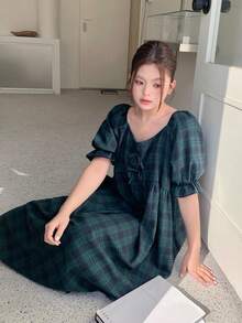 Dazy Plus Camisón largo holgado de mujer talla grande con cuello de pico y mangas cortas a cuadros, vestido cómodo para el hogar en primavera y verano - Verde Oscuro - Ver 6