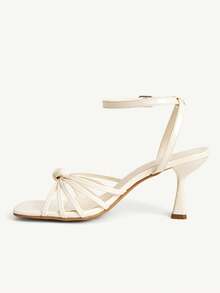 CUCCOO CHICEST Sandalias de tacón alto con múltiples correas anudadas y punta cuadrada para mujer, tacones de aguja dorados brillantes y con estilo sexy para discoteca, fiesta, festival de música en Navidad - Charol blanquecino - Ver 5