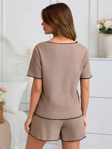 SHEIN 2 Pieces Lettuce Hem Detailed Waffle Fabric Relaxed Short And T-Shirt Contrast Piping Detailed Pijama Set - Dusty Pink - View 2
