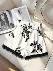 Women's Leaf Print Pleated Casual Versatile Daily Wear Shorts - Black and White - View 2