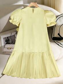 Vestido con decoración floral 3D, dobladillo plisado, para niña preadolescente, de moda casual y versátil, adecuado para primavera y verano - Amarillo - Ver 3