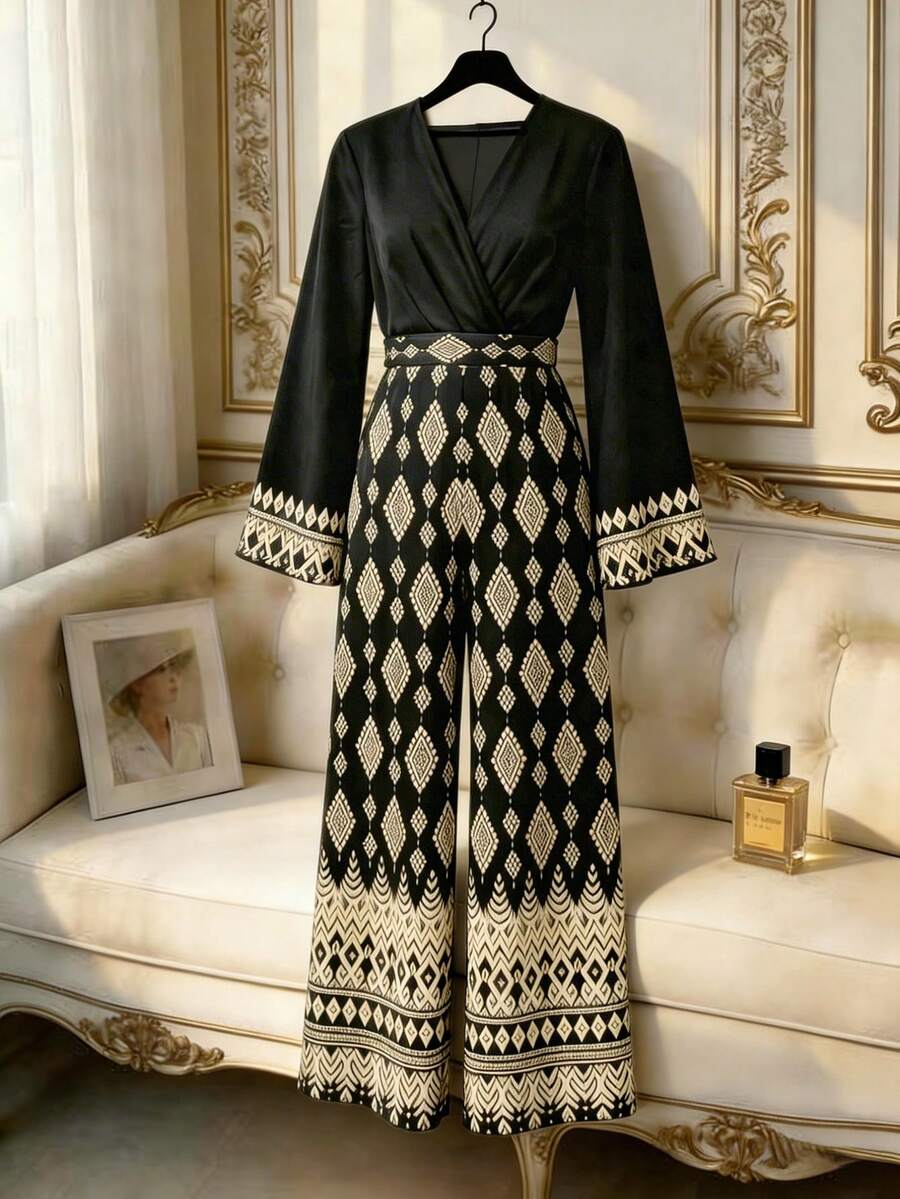 Franclia V-Neck Pleated Fashionable Minimalist Elegant Delicate Ethereal Long Sleeve Black & Gold Foil Print Jumpsuit, Women's Spring Autumn Apparel, Graceful Romantic Women's Clothing, Autumn Women's Wear, Women's Banquet Jumpsuit, Women's Black Jumpsuit, Women's High-End Black & Gold Jumpsuit - Black - View 1