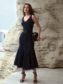 MOTF PREMIUM SLEEVELESS WAIST CINCHED MERMAID HEM DENIM DRESS, SPRING/SUMMER - Dark Wash - View 5