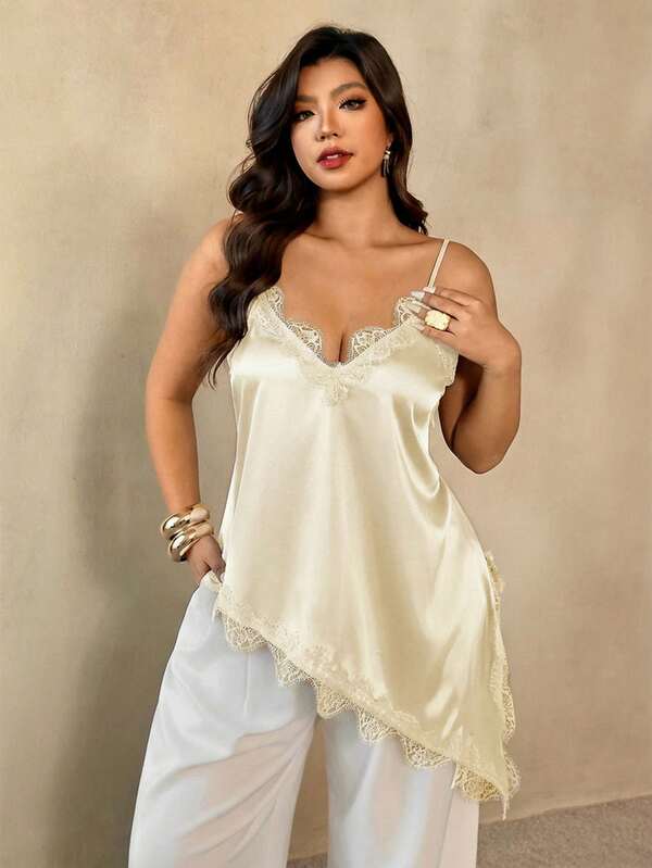 Auralis Black Lace Patchwork Camisole Loose Sexy Camisole Top, Suitable For Valentine's Day Party, Birthday Banquet / Elegant V-Neck Camisole For Plus Size Commute And Romantic Occasions