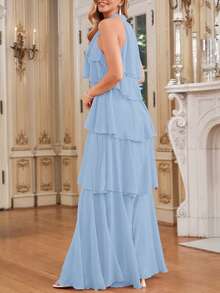 Vestido largo y fluido con cuello de halter y volantes en capas de color rosa elegante para vacaciones de verano - Celeste - Ver 8