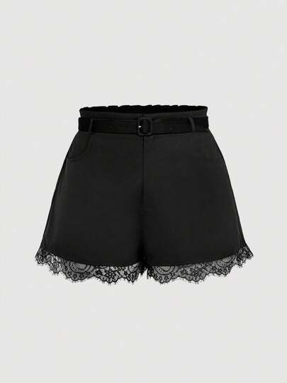 SHEIN MOD Pantalones cortos versátiles con ribete de encaje negro de talla grande, adecuados para todas las estaciones, conjunto elegante y romántico