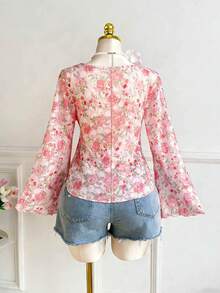 SHEIN CURVE+ Áo kiểu nữ cỡ lớn CURVE PLUS họa tiết hoa nhí, cổ vuông, thắt nơ, tay phồng, phong cách nghỉ mát, mùa xuân/hè/ngày lễ tình nhân. - Nhiều màu - Xem 3