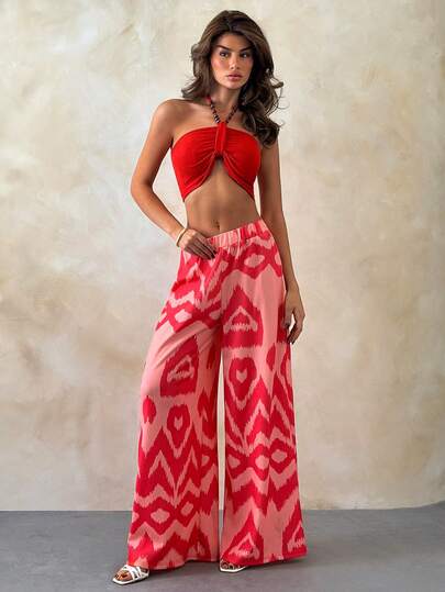 SHEIN Women's Two Pieces Luxury Resort Set Featuring A Twisted Bandeau Crop Top And High-Waisted Wide-Leg Pants With Tropical Botanical Print, Boho Vacation Collection