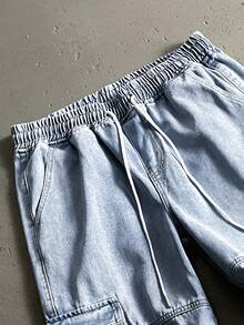 Manfinity Hypemode 宽松男士明线缝制抽绳腰带工装牛仔裤 - 淺色水洗藍 - 查看 5